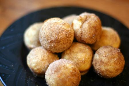 “Baked” Donut Holes